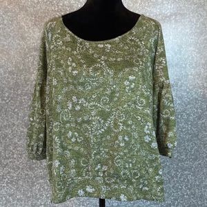 New Directions puff sleeved top